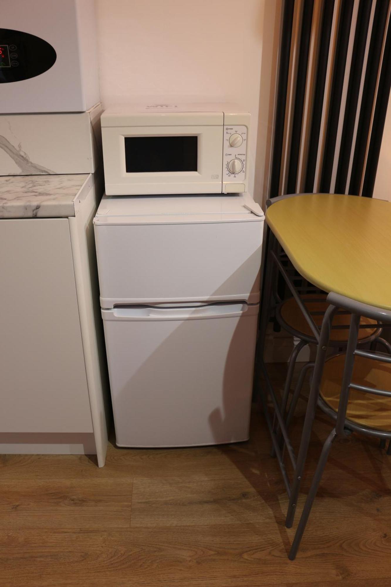 Self Contained, Double Bed Studio, Private Kitchen, Private Bath, Walking Distance To Harry Potter Watford  Kültér fotó